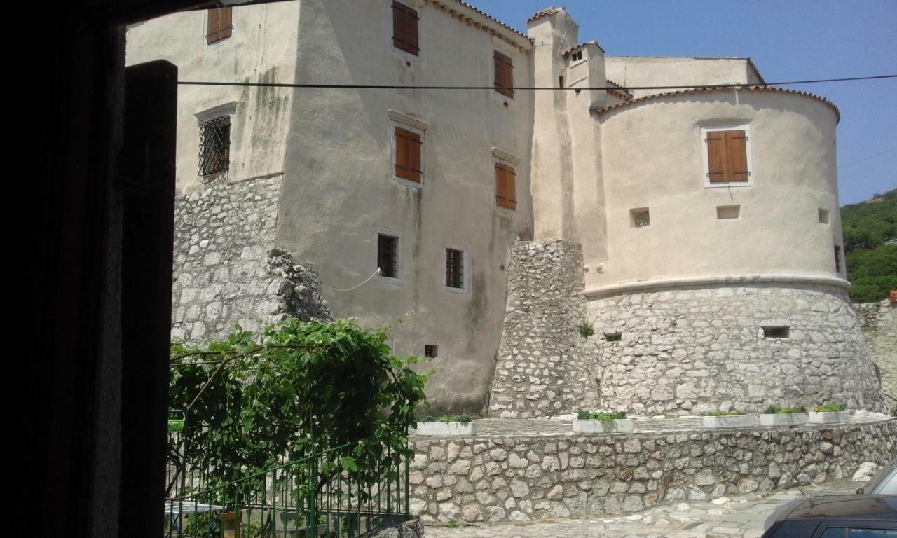 Ferienwohnung Old Castle Bakar Exterior foto